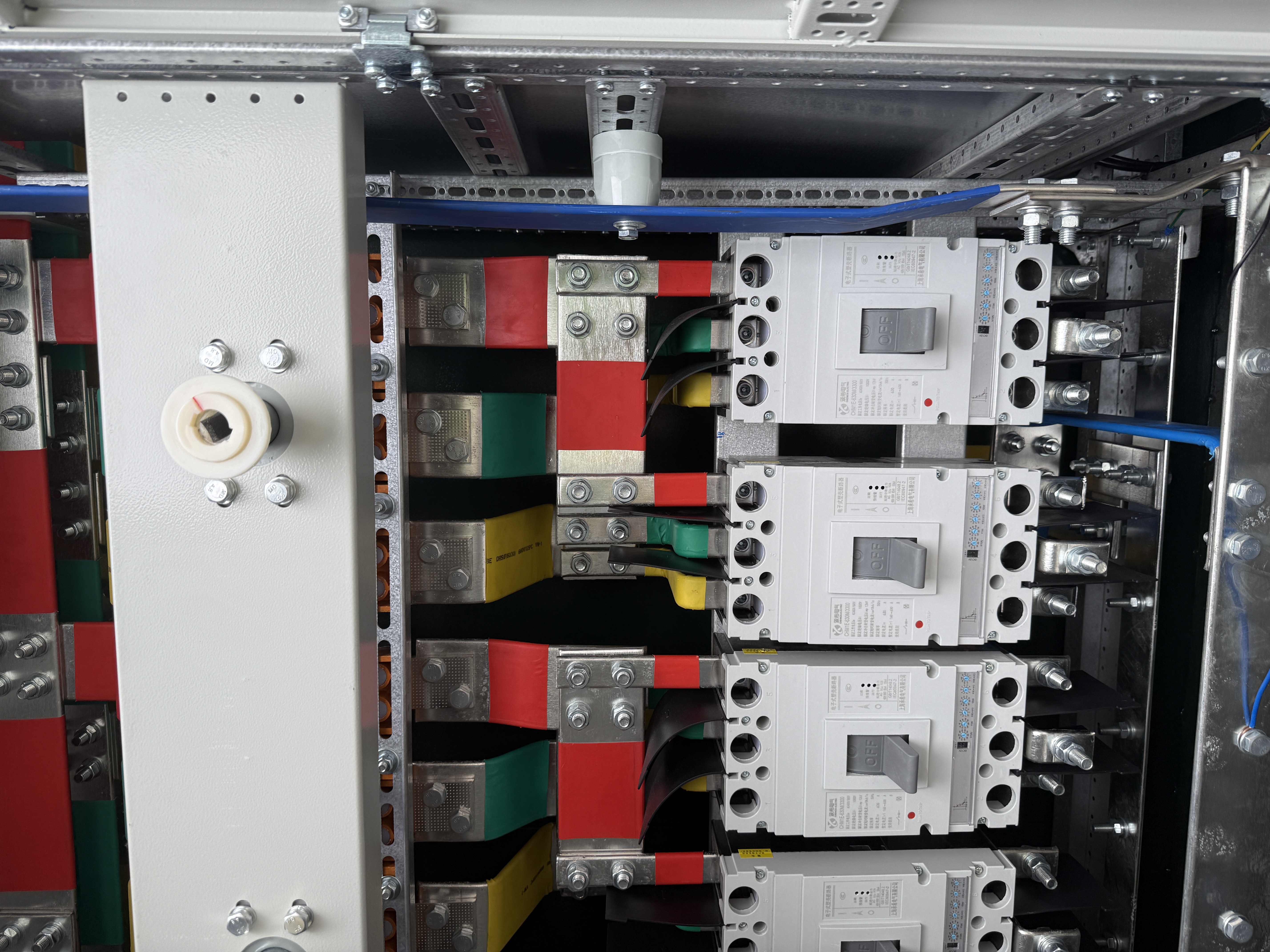 MCCB1